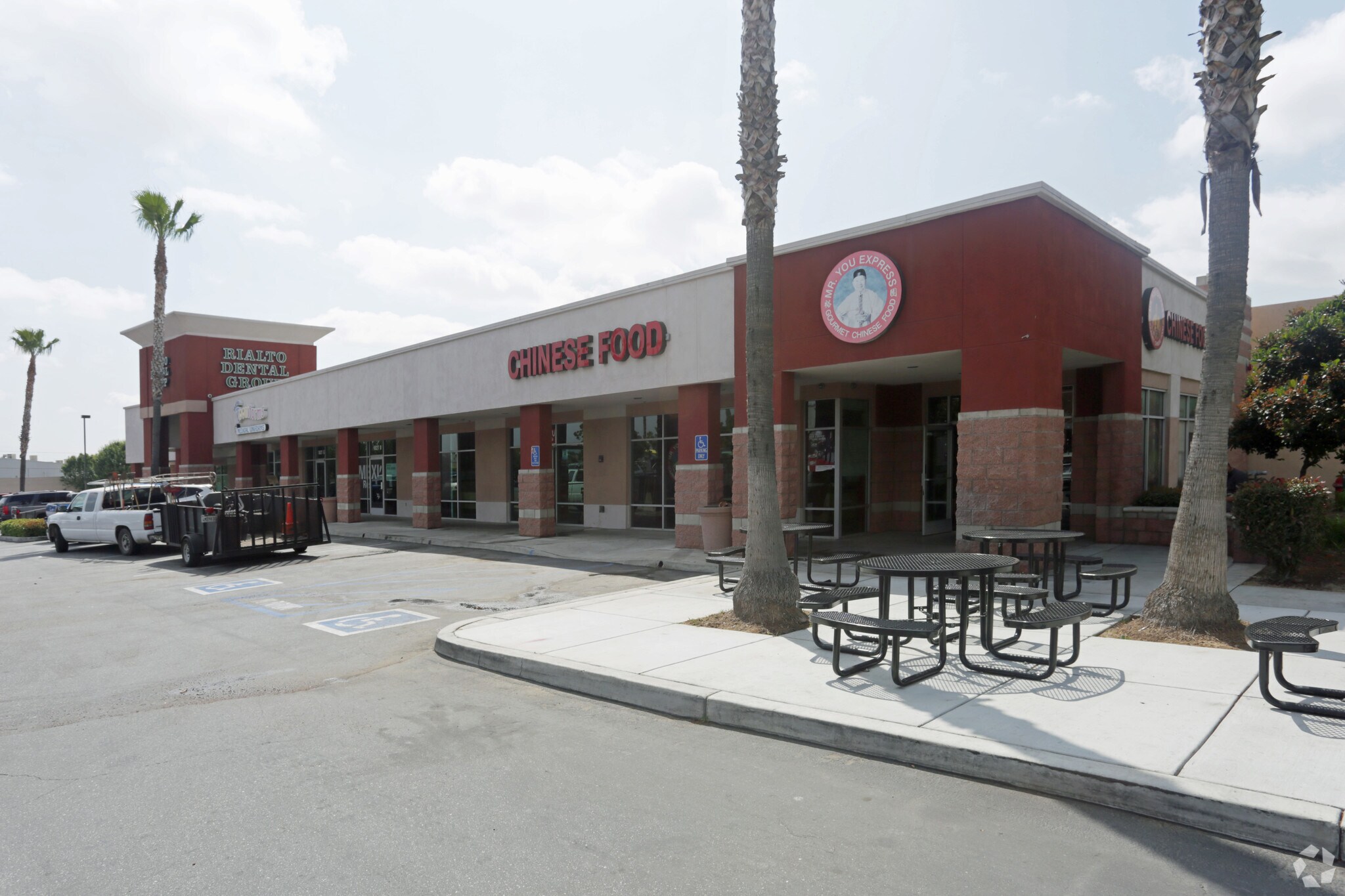 1627-1629 S Riverside Ave, Rialto, CA for lease Primary Photo- Image 1 of 9