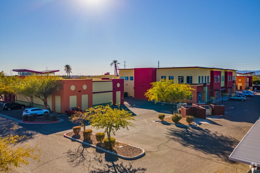 11340 W Bell Rd, Surprise, AZ à louer - Photo du bâtiment - Image 3 de 25