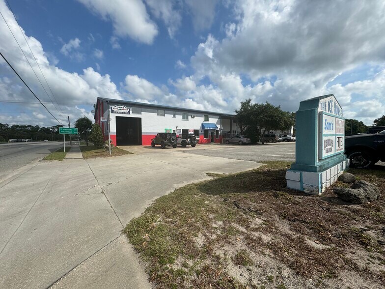 800 N State St, Bunnell, FL à vendre - Photo principale - Image 1 de 34