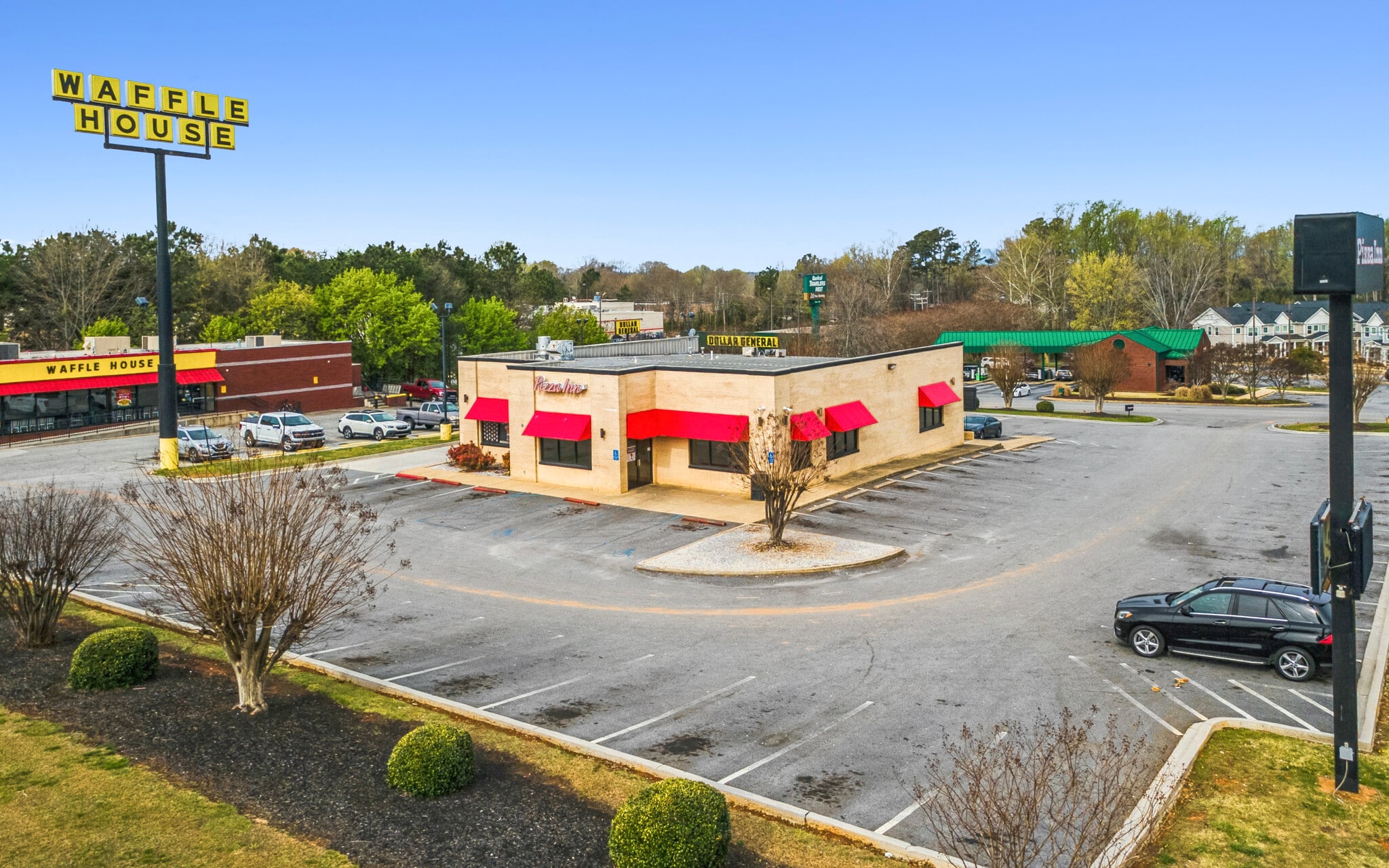 515 Roe Center Ct, Travelers Rest, SC for lease Interior Photo- Image 1 of 2