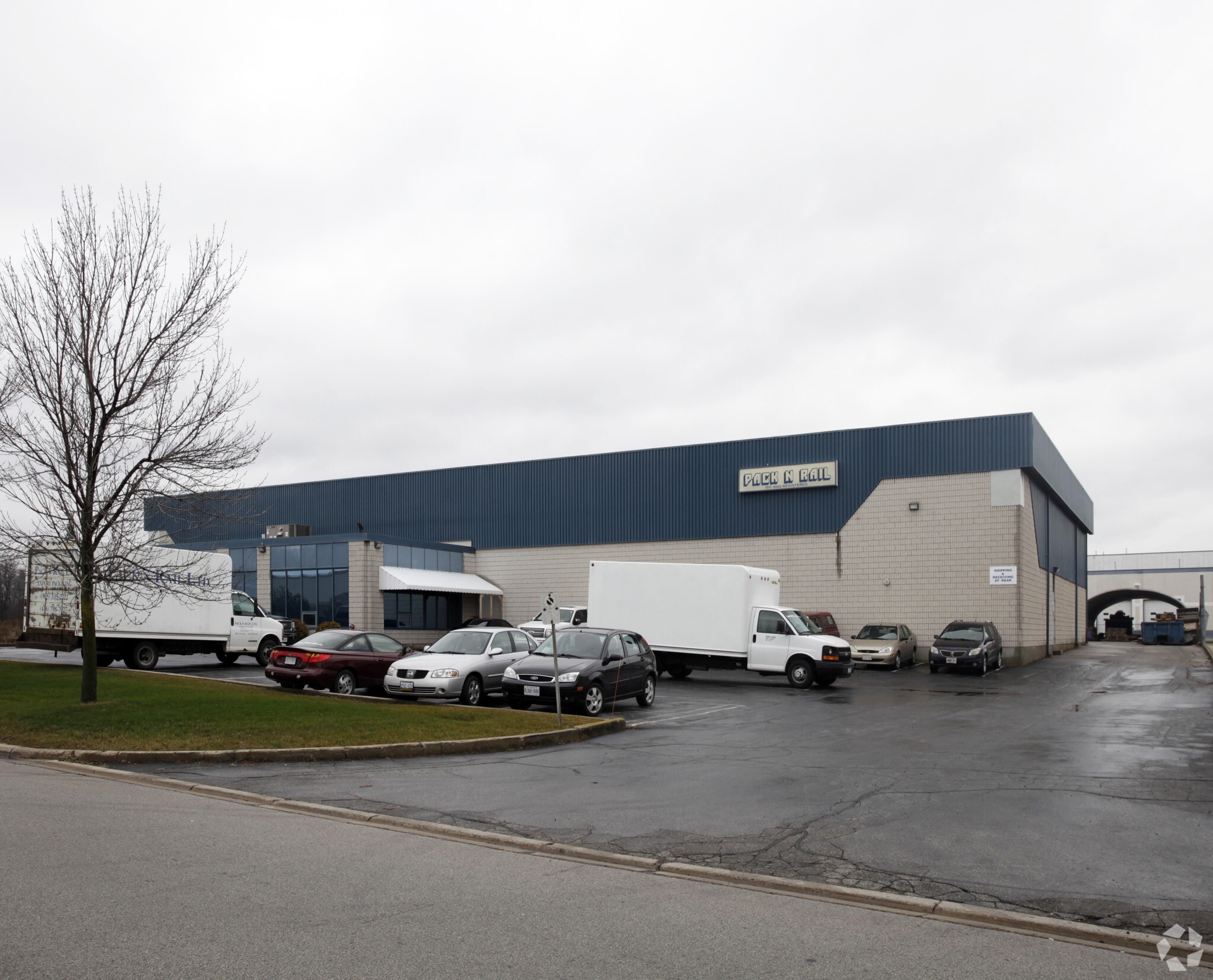 1295 Sutton Dr, Burlington, ON for sale Primary Photo- Image 1 of 1