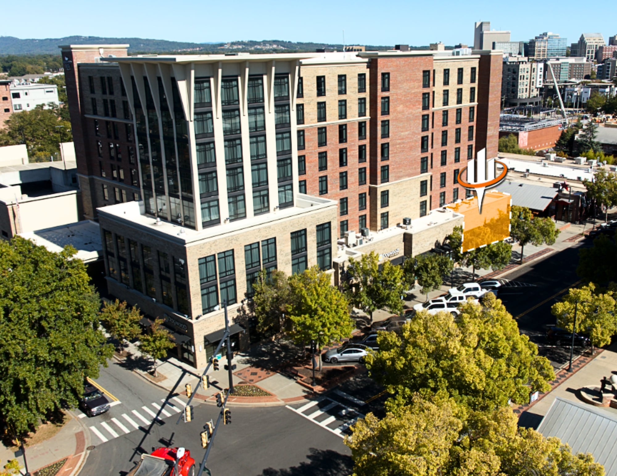 950 S Main St, Greenville, SC for lease Interior Photo- Image 1 of 4