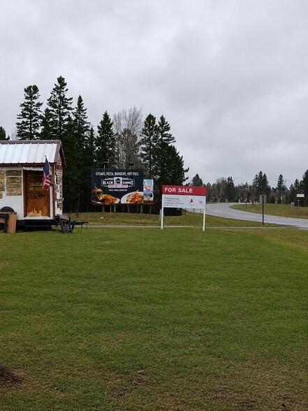 1050 Highway 61, Two Harbors, MN for sale - Building Photo - Image 1 of 2