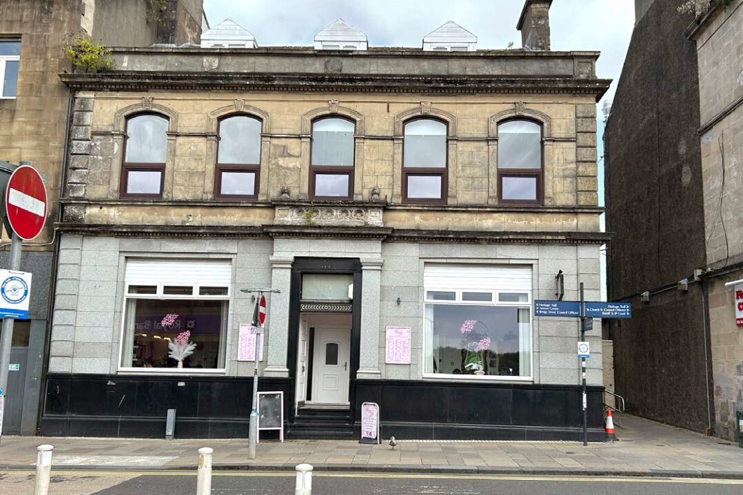 22 High St, Dumbarton for lease Building Photo- Image 1 of 2