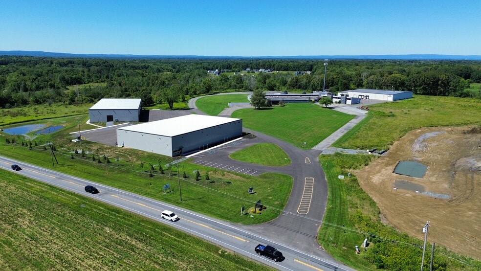 1315 Route 146, Rexford, NY à louer - Photo du bâtiment - Image 3 de 22