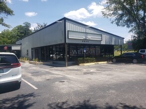2625 N Main St, Gainesville, FL for lease Building Photo- Image 2 of 4
