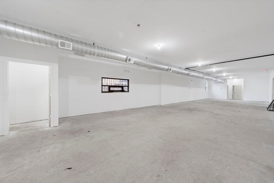 324 2nd St, Elizabeth, NJ for lease - Interior Photo - Image 3 of 7