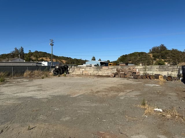 7552 Redwood Blvd, Novato, CA à louer - Photo du bâtiment - Image 2 de 5