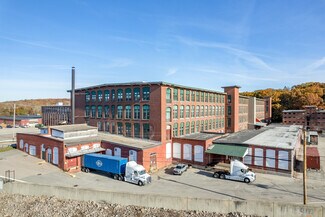 Plus de détails pour 159 Singleton St, Woonsocket, RI - Industriel à louer