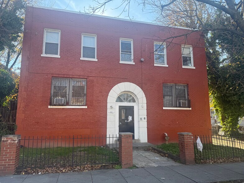1411 T St SE, Washington, DC à vendre - Photo du bâtiment - Image 2 de 2
