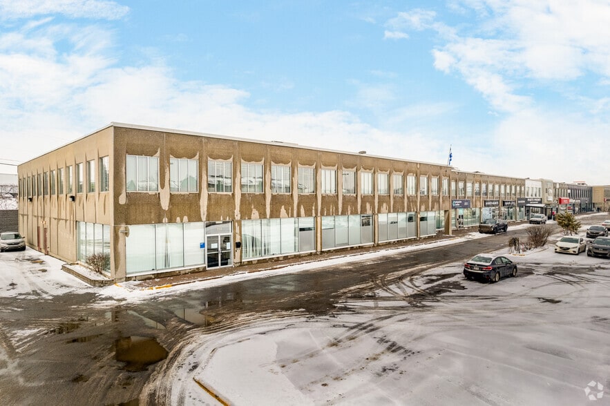 1750-1824 Boul Le Corbusier, Laval, QC for lease - Building Photo - Image 3 of 6