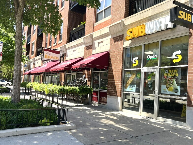 1900 S State St, Chicago, IL à louer - Photo du bâtiment - Image 3 de 6