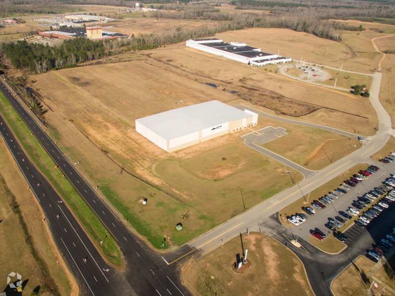 100 Murray Dr, Waynesboro, GA for sale - Building Photo - Image 2 of 3