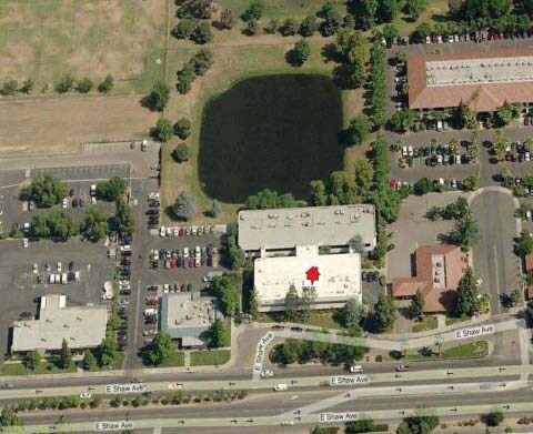 1130 E Shaw Ave, Fresno, CA à vendre - Aérien - Image 3 de 6