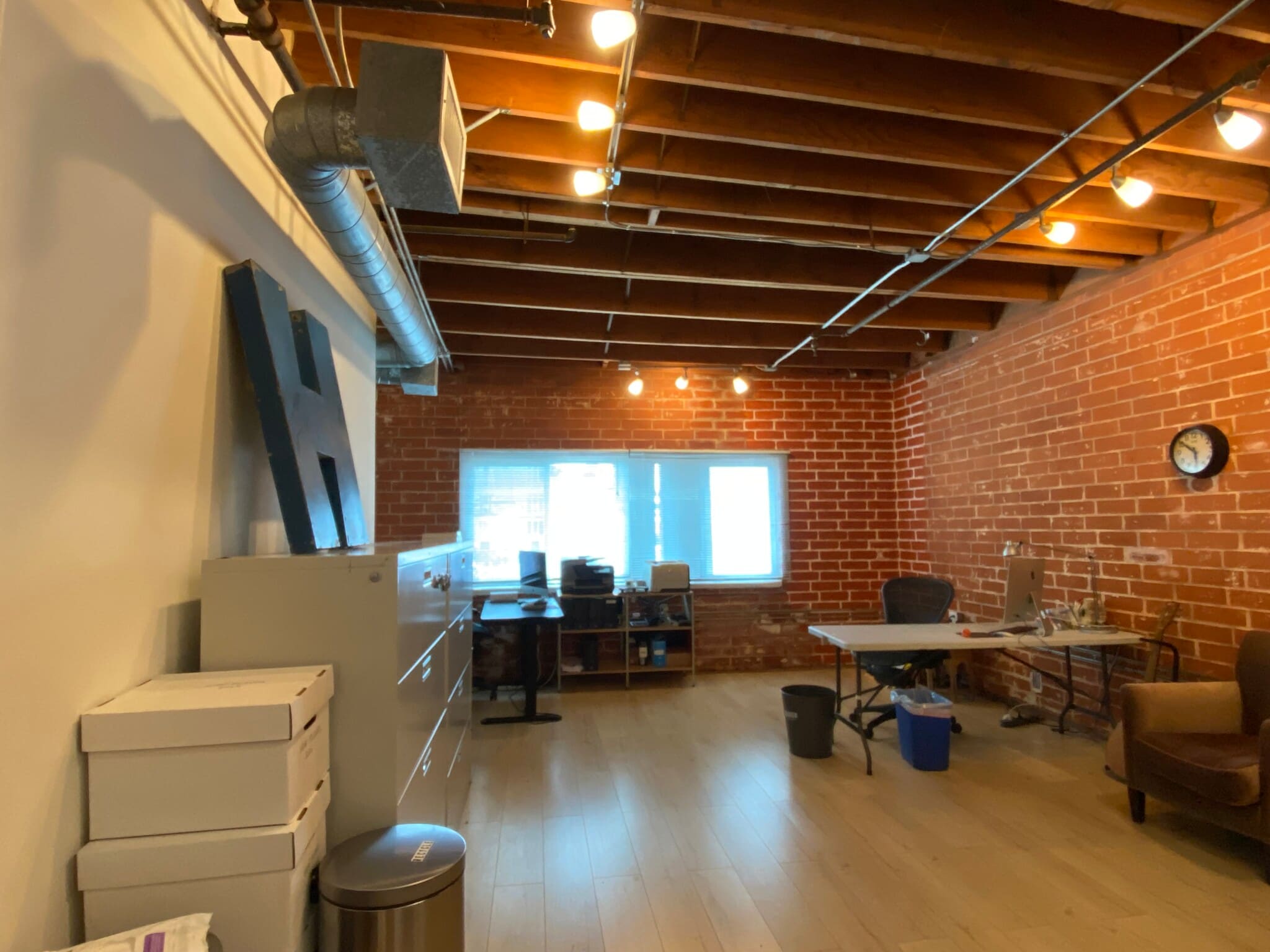 1639 11th St, Santa Monica, CA for lease Interior Photo- Image 1 of 5