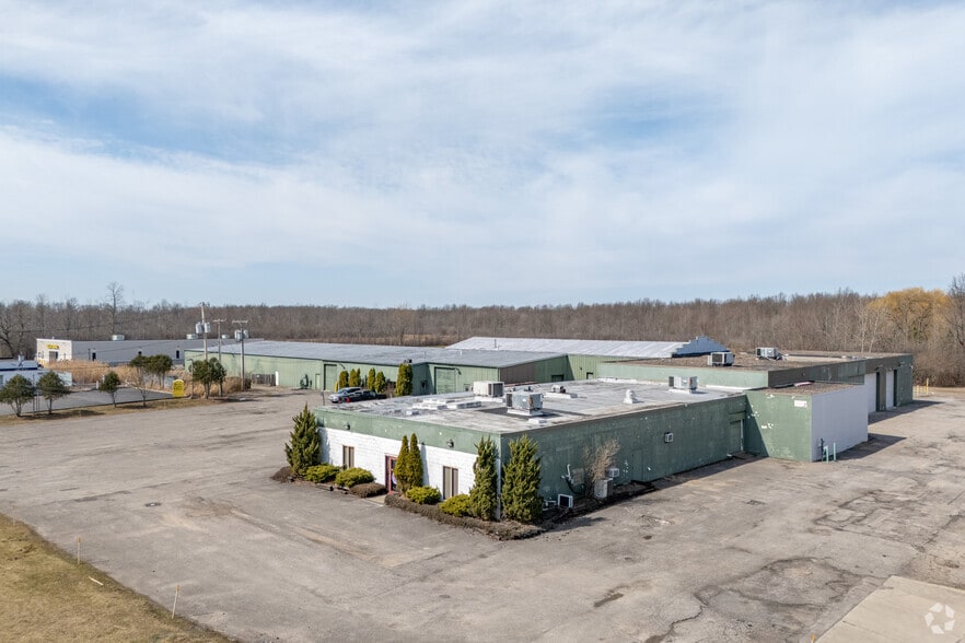 1815 Love Rd, Grand Island, NY for lease - Primary Photo - Image 1 of 5
