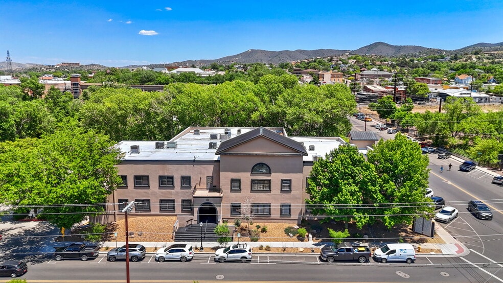 Freemont Plaza portfolio of 2 properties for sale on LoopNet.ca - Building Photo - Image 2 of 17