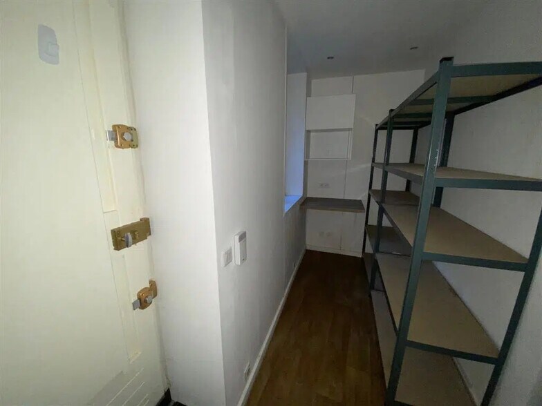 Commerce de détail dans Paris à louer - Photo du bâtiment - Image 3 de 7