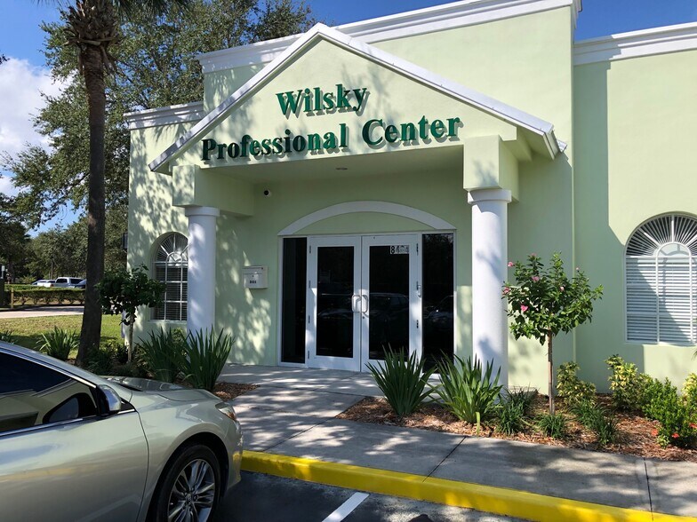 8404-8414 Wilsky Blvd, Tampa, FL à vendre - Photo principale - Image 2 de 10