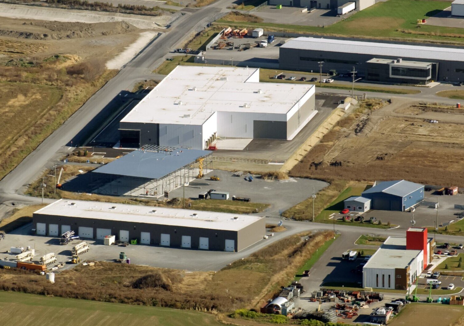 130 Warehouse St, Vars, ON à louer Photo du bâtiment- Image 1 de 15