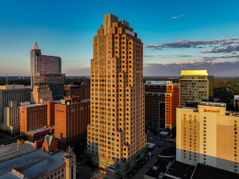 434 Fayetteville St, Raleigh, NC à louer - Photo du bâtiment - Image 2 de 19