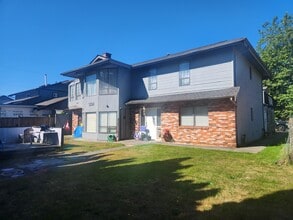 9509 152 St, Surrey, BC à louer Photo du bâtiment- Image 1 de 5