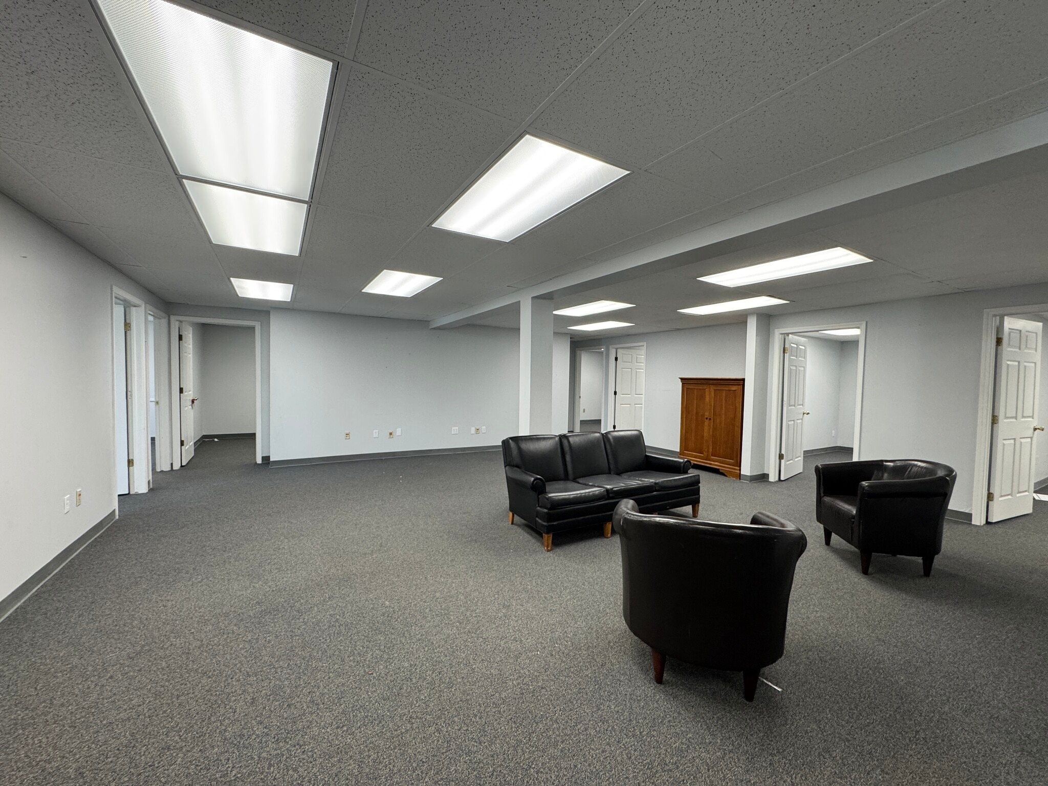 8123 Grand River Rd, Brighton, MI for sale Interior Photo- Image 1 of 3