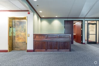 2000 Market St, Riverside, CA for lease Interior Photo- Image 2 of 13