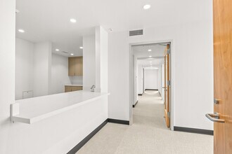 512 Westline Dr, Alameda, CA for lease Interior Photo- Image 1 of 16