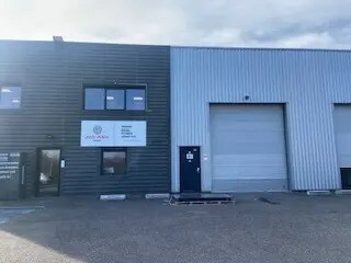 Flex dans Brignais à louer - Photo du bâtiment - Image 2 de 7