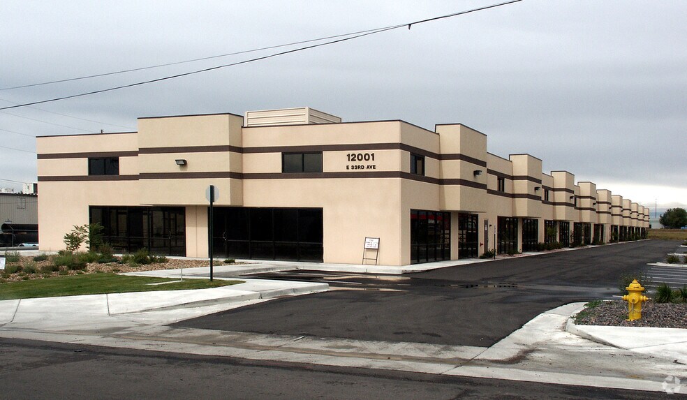12001 E 33rd Ave, Aurora, CO à vendre - Photo du bâtiment - Image 2 de 18