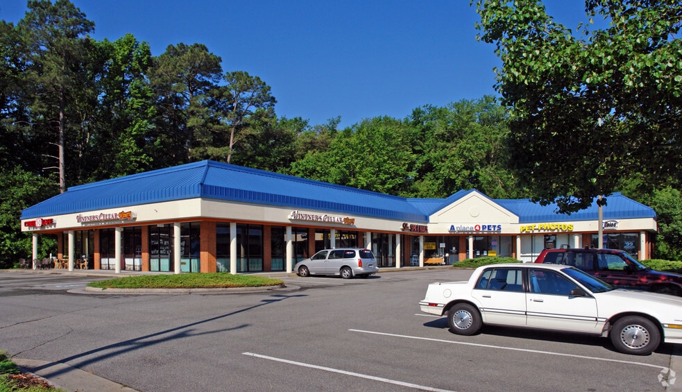 1215 George Washington Memoria Hwy, Yorktown, VA for lease - Building Photo - Image 3 of 4