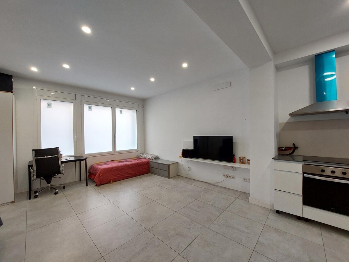 Barcelone, BAR 08016 - Unité - -  - Photo intérieure - Image 1 of 9