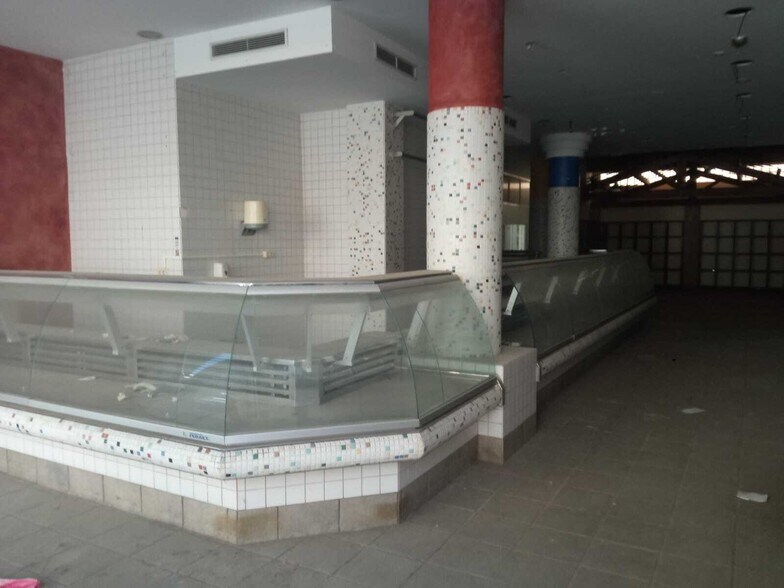 Retail in València for sale - Building Photo - Image 3 of 24