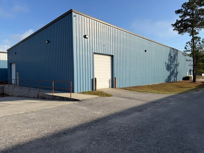 Plus de détails pour 7599 Sandlapper Pky, North Charleston, SC - Industriel à louer