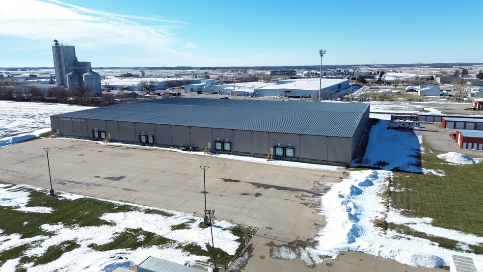 619 & 715 E St S, Grinnell, IA 50112 portefeuille de 2 propriétés à vendre sur LoopNet.ca - Photo principale - Image 2 de 2