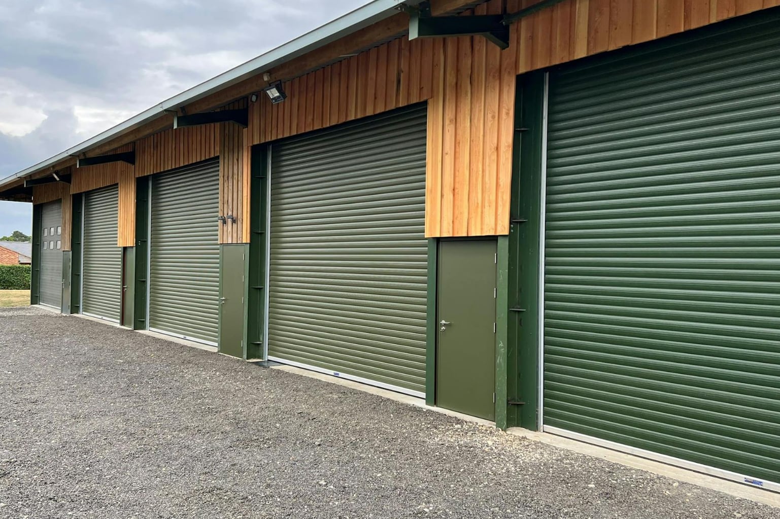 B4011 Aylesbury, Aylesbury for lease Building Photo- Image 1 of 5