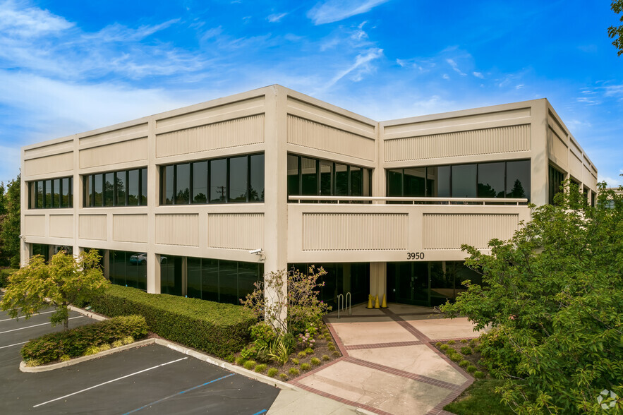 3950 Fabian Way, Palo Alto, CA for lease - Building Photo - Image 1 of 4