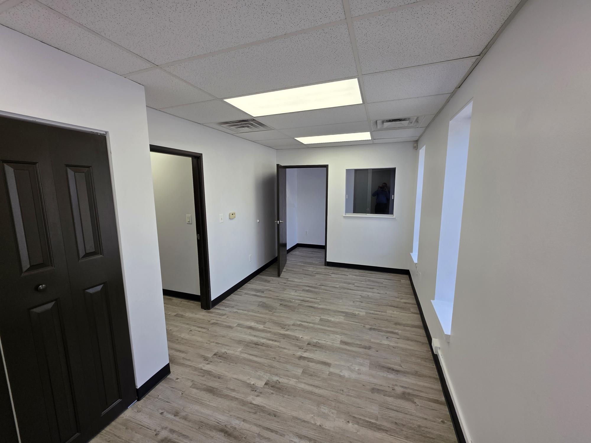 22783-22823 Heslip Dr, Novi, MI for lease Interior Photo- Image 1 of 3
