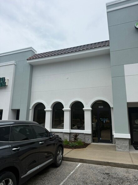 1061 S Sun Dr, Lake Mary, FL à vendre - Photo du bâtiment - Image 2 de 12
