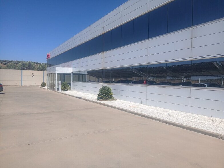 Calle las Cabezas, 16, Villacañas, Toledo for lease - Primary Photo - Image 1 of 1