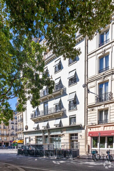 26 Rue De Montholon, Paris for lease - Building Photo - Image 3 of 3