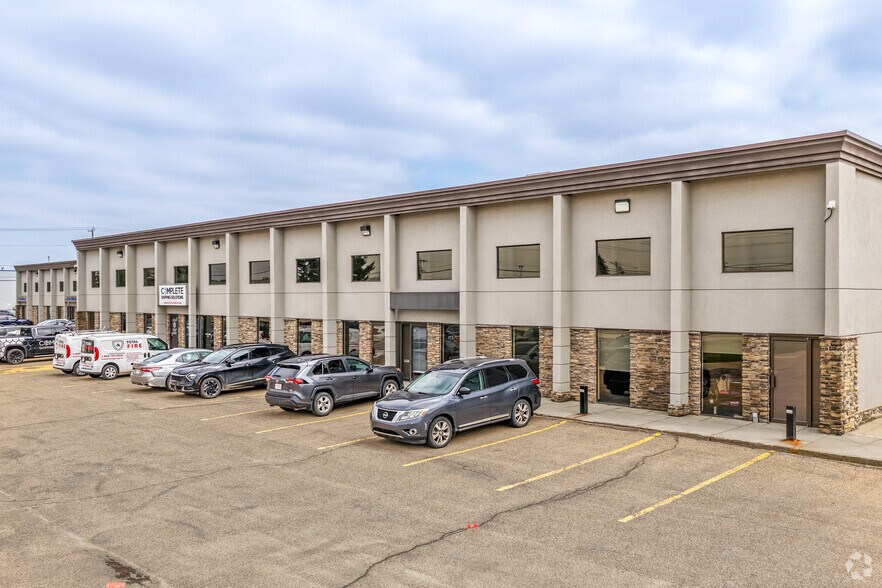 12719 149 St NW, Edmonton, AB à vendre - Photo principale - Image 1 de 4