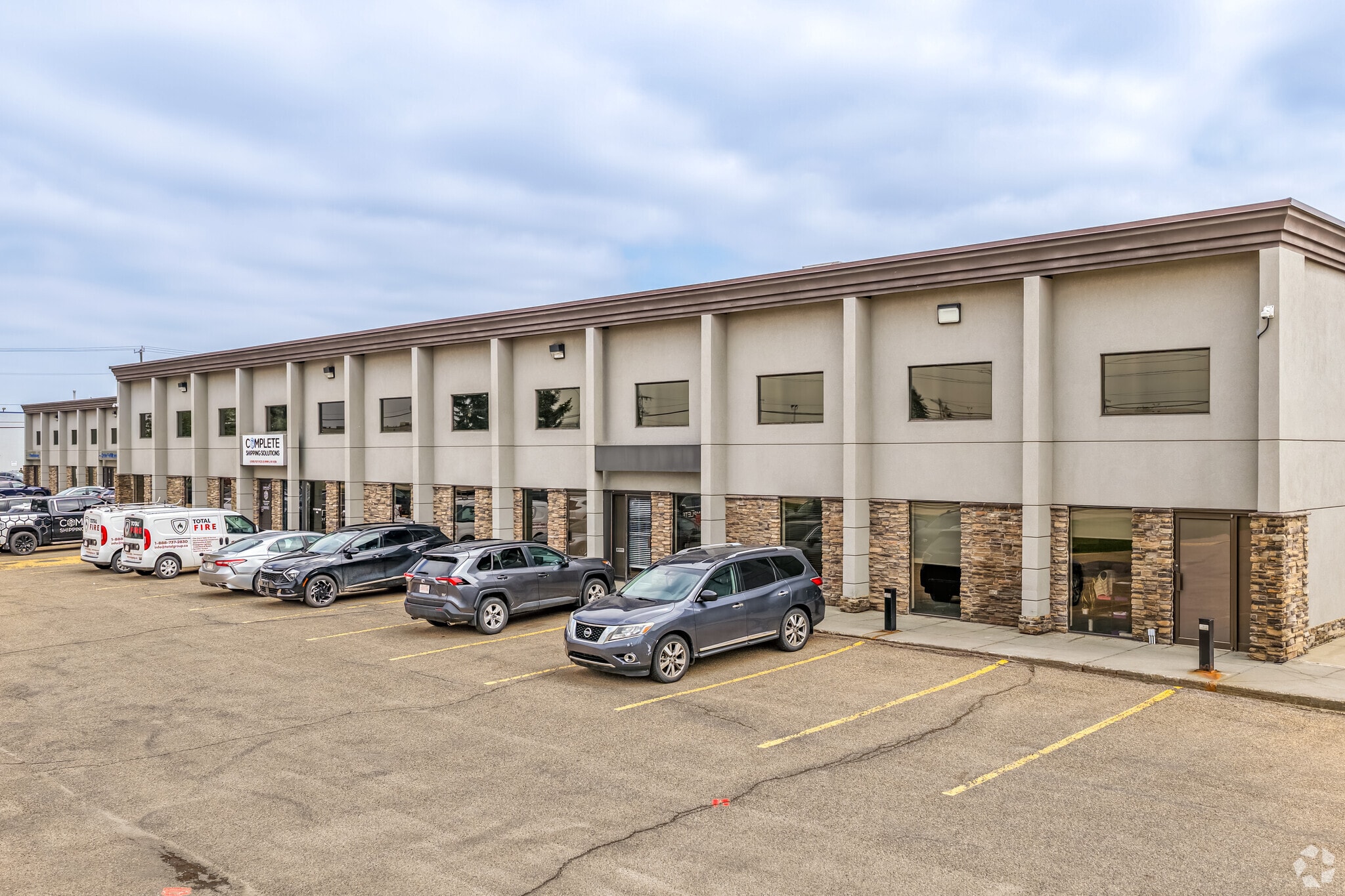 12719 149 St NW, Edmonton, AB for sale Primary Photo- Image 1 of 5