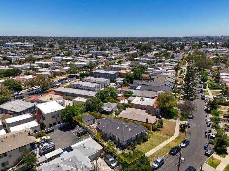 2918 11th Ave, Los Angeles, CA à vendre - Aérien - Image 3 de 6