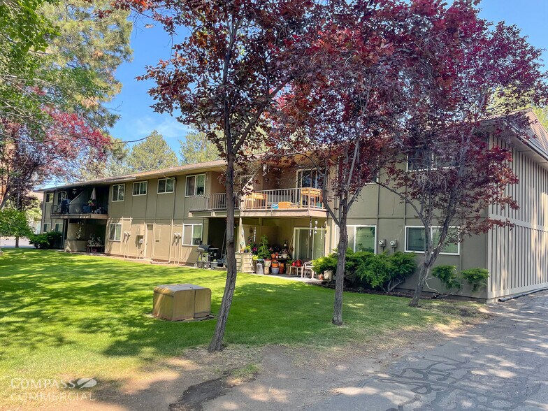 1000 NE Butler Market Rd, Bend, OR à vendre - Photo du bâtiment - Image 3 de 14