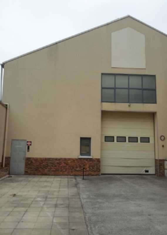 Office in Ivry-sur-Seine for lease Building Photo- Image 1 of 10