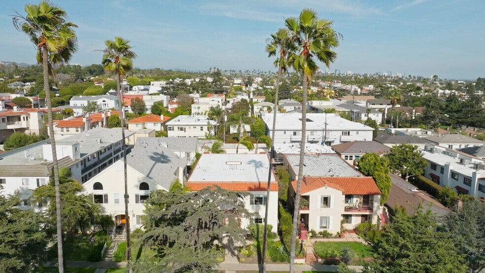 827 12th St, Santa Monica, CA à vendre - Vidéo sur l’inscription commerciale - Image 2 de 21