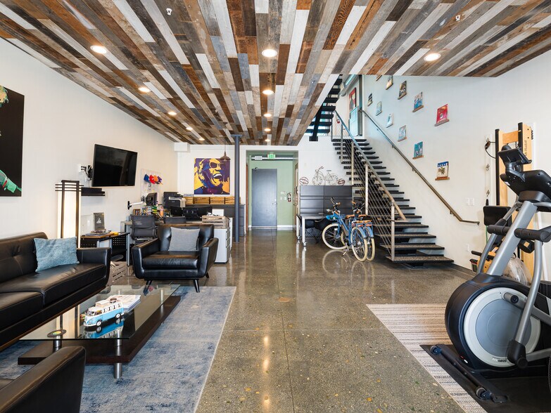 215-237 California St, El Segundo, CA à louer - Photo du bâtiment - Image 1 de 34