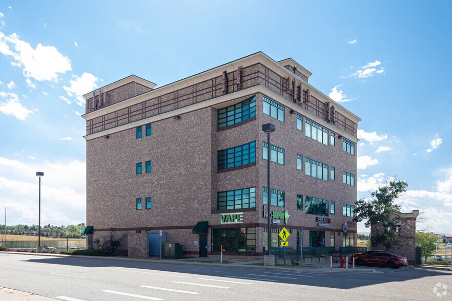 8375 S Willow St, Lone Tree, CO à louer - Photo du bâtiment - Image 2 de 5